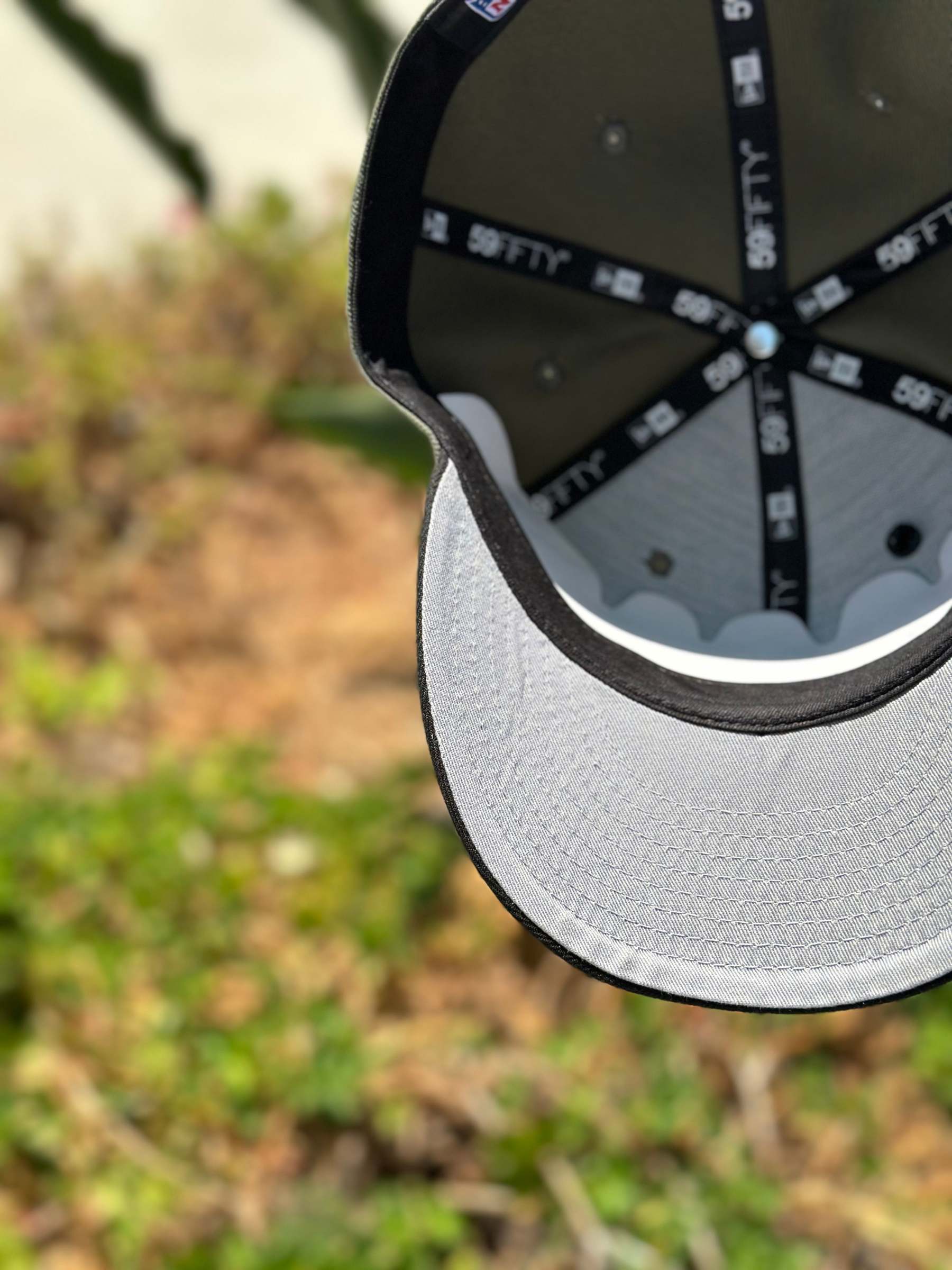 NEW ERA EXCLUSIVE 59FIFTY OLIVE GREEN/BLACK LOS ANGLES RAMS SCRIPT W/ 2004 PRO BOWL SIDE PATCH