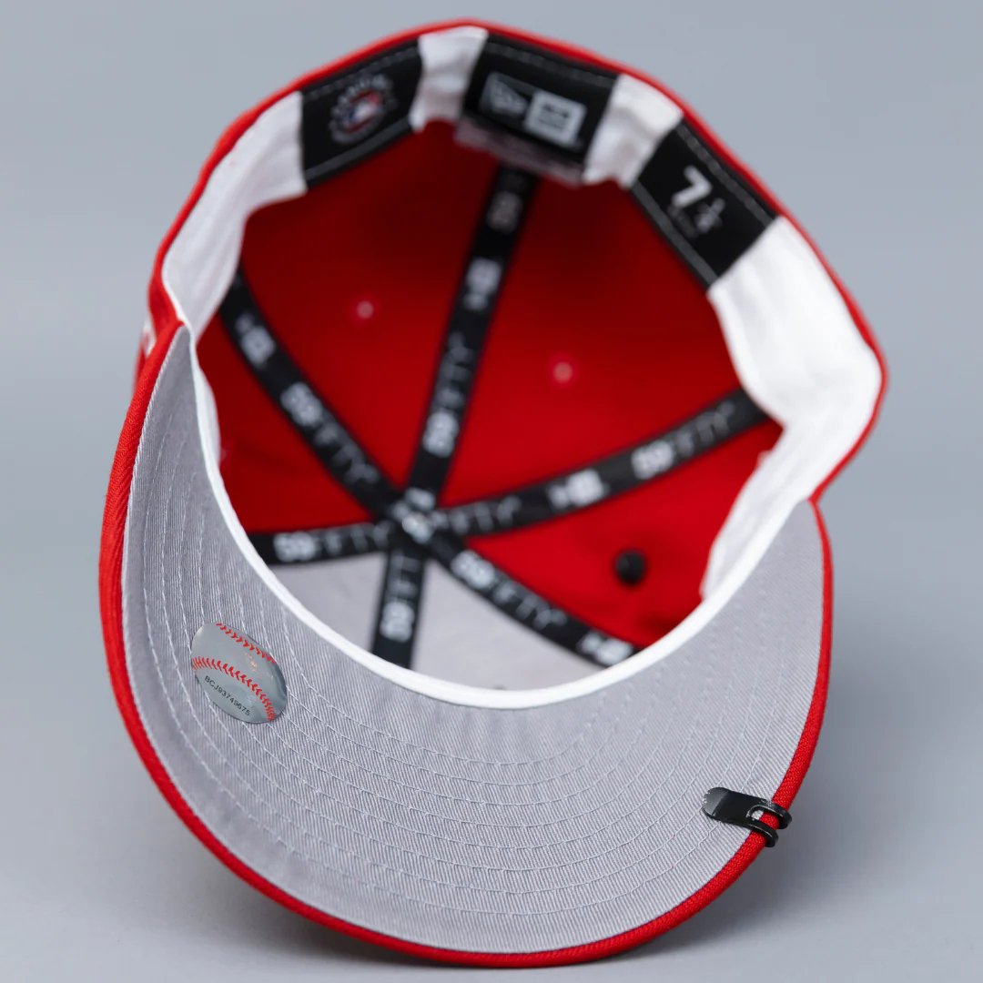 NEW ERA  59FIFTY RED / 2000 WORLD SERIES SIDE PATCH