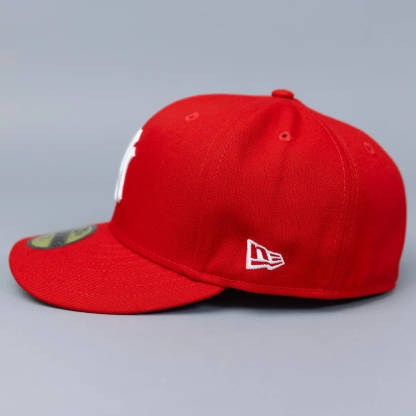 NEW ERA  59FIFTY RED / 2000 WORLD SERIES SIDE PATCH