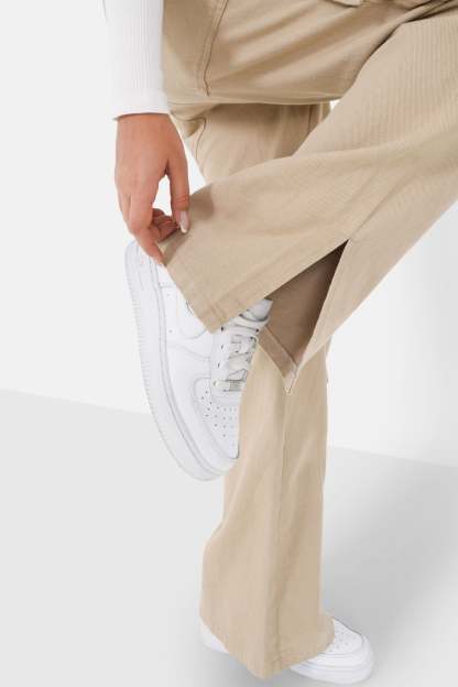 Straight cargo pants Beige
