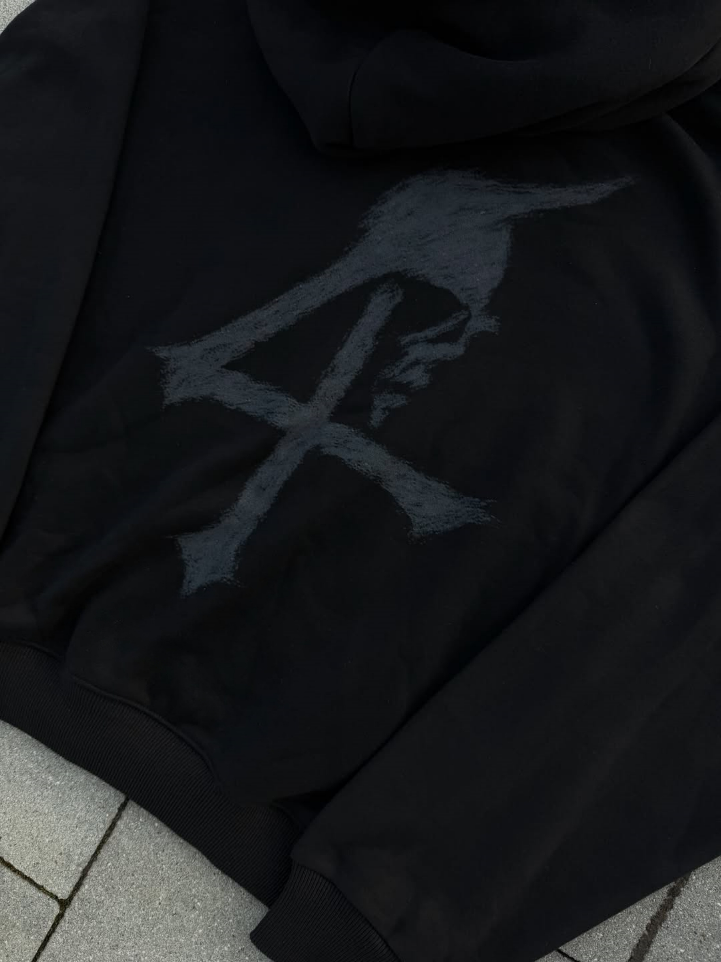 NULL ASCENT HOODIE