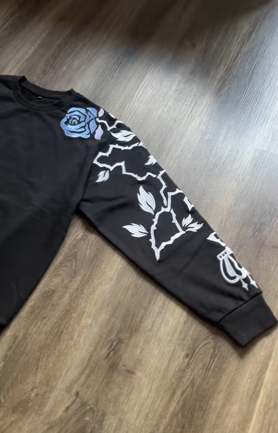 ROYAL EMBLEM CREWNECK