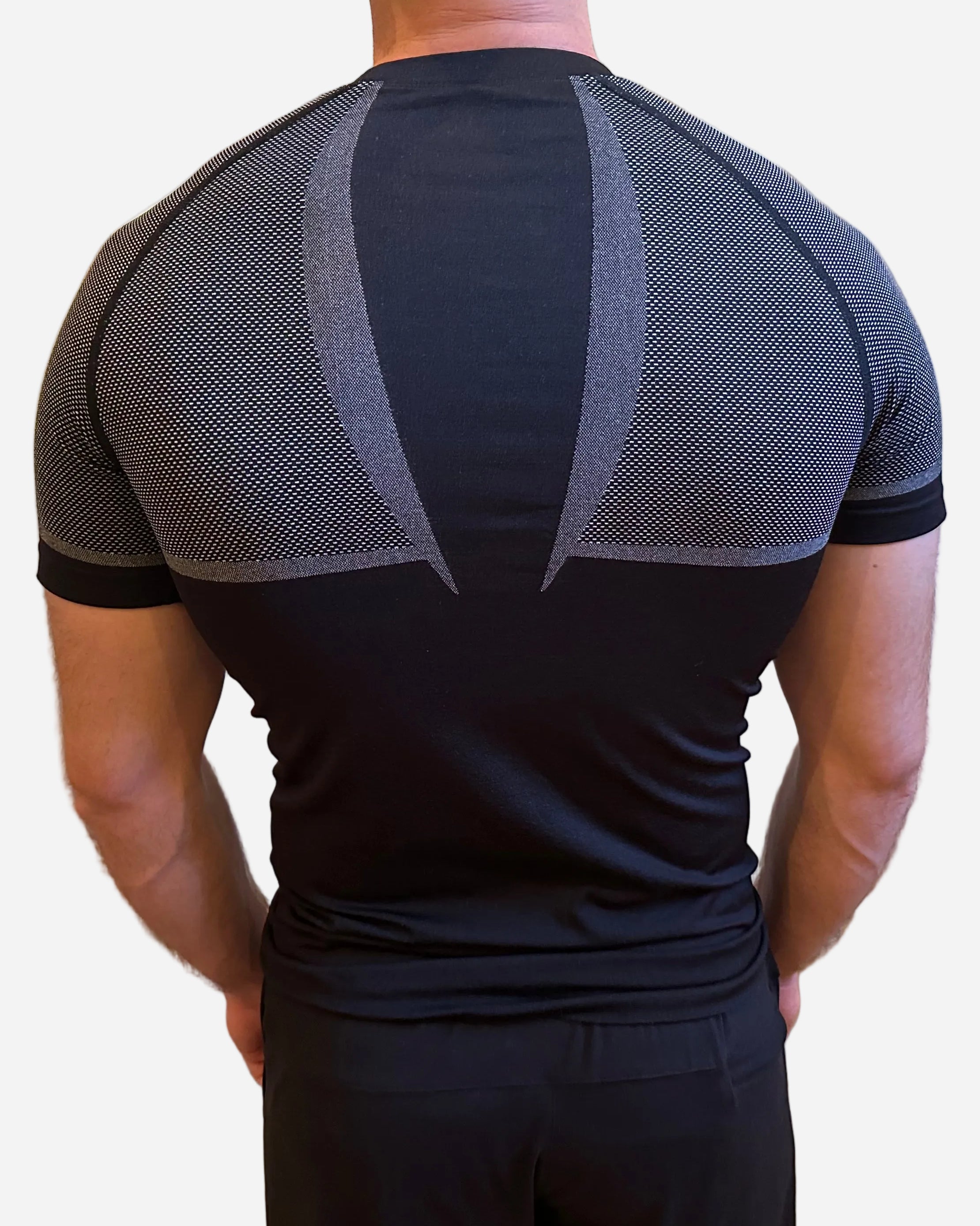 SEAMLESS COMPRESSION SHIRT