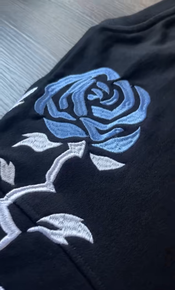 ROYAL EMBLEM CREWNECK
