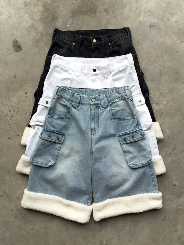 RETRO WASHED DENIM CARGO SHORTS
