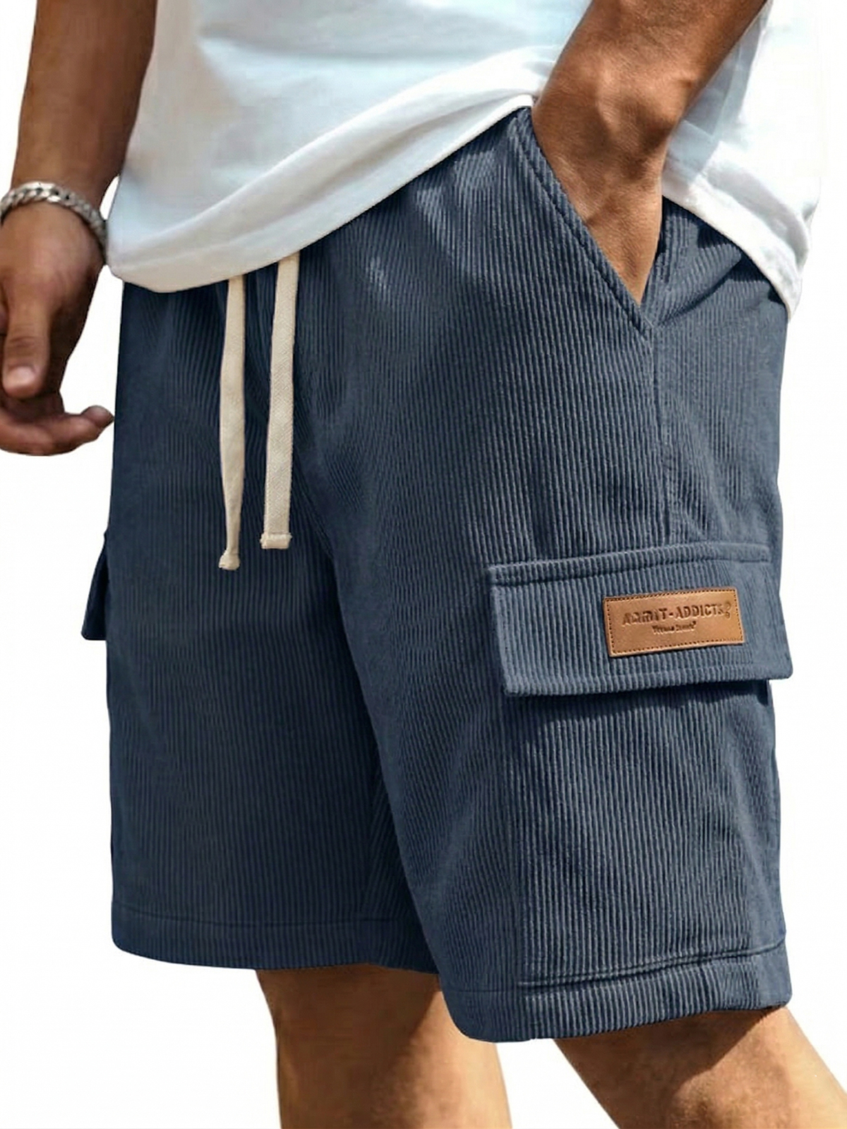 Men's Stylish Multi-pocket Vintage Corduroy Simple Embroidered Logo Ca