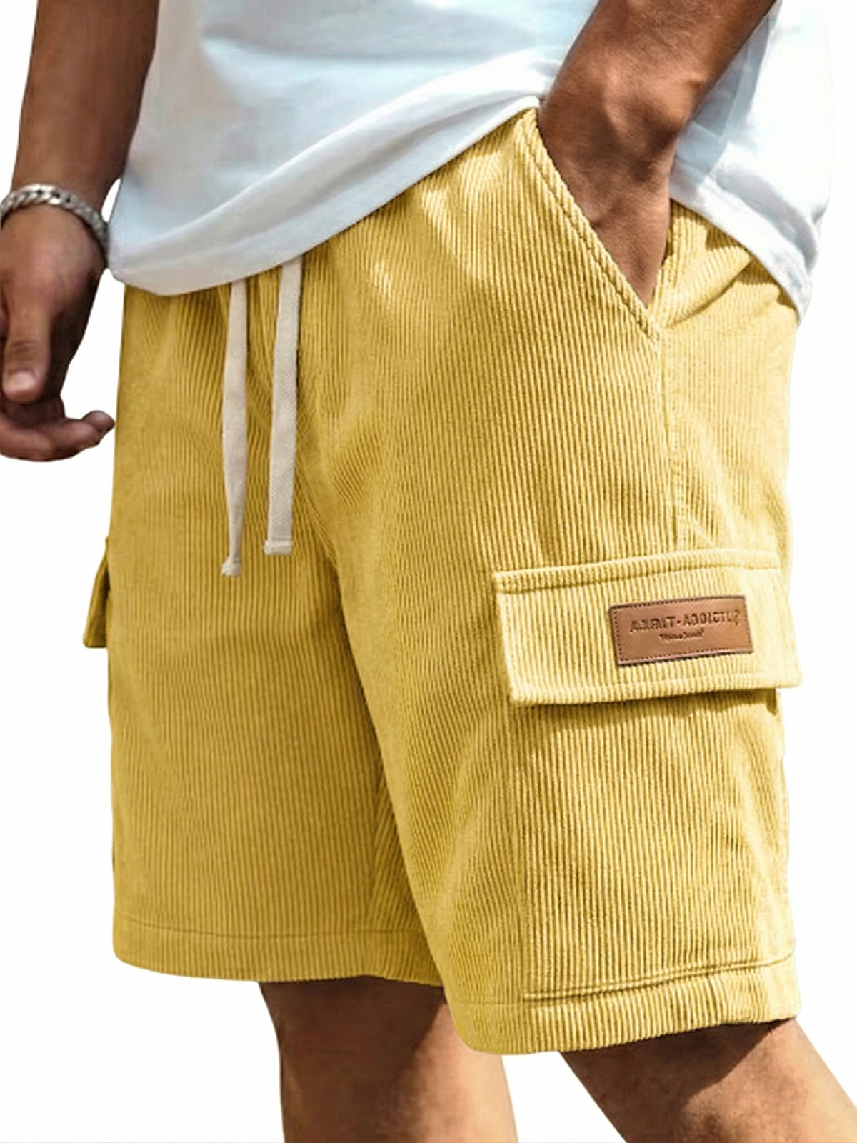 Men's Stylish Multi-pocket Vintage Corduroy Simple Embroidered Logo Ca