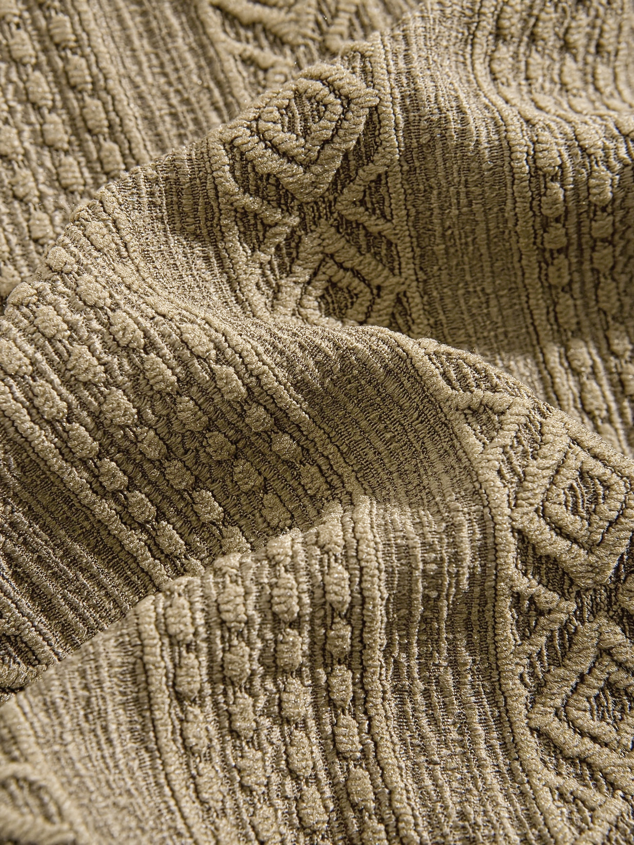 Men's Jacquard Textured Embroidered Logo Casual Shorts