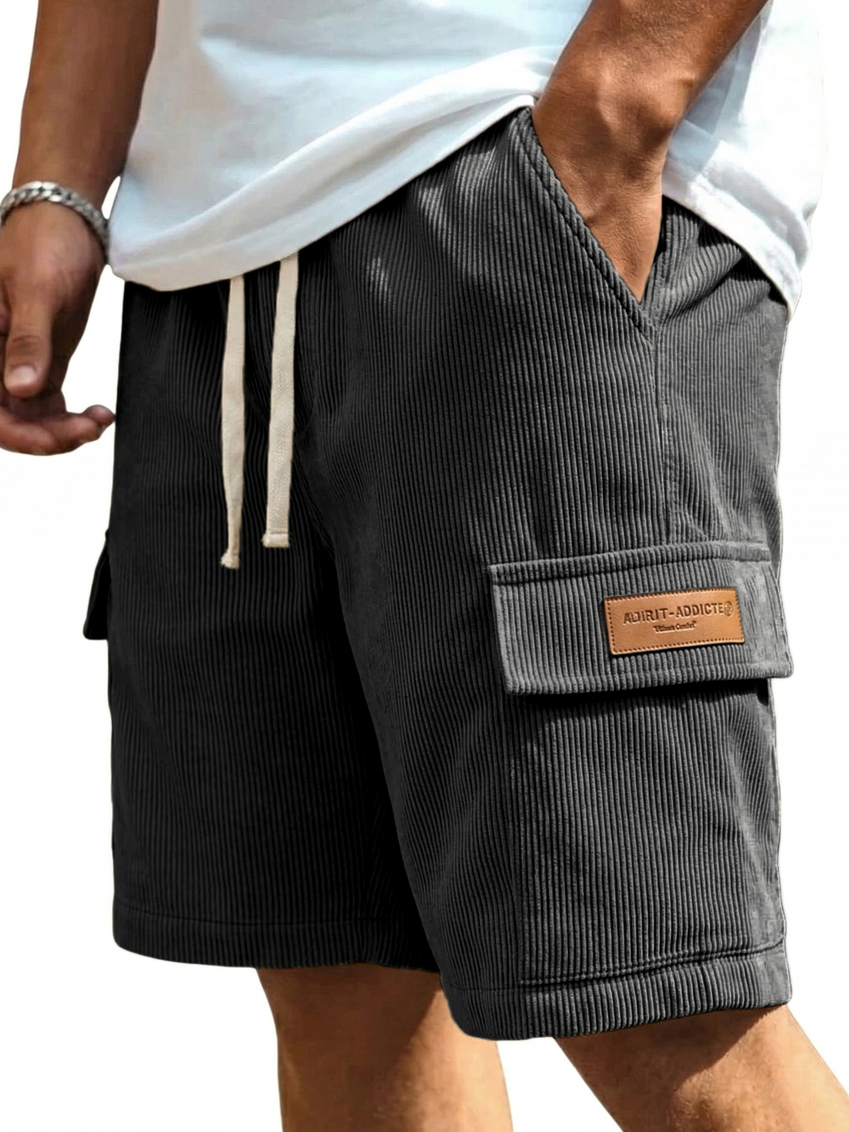 Men's Stylish Multi-pocket Vintage Corduroy Simple Embroidered Logo Ca