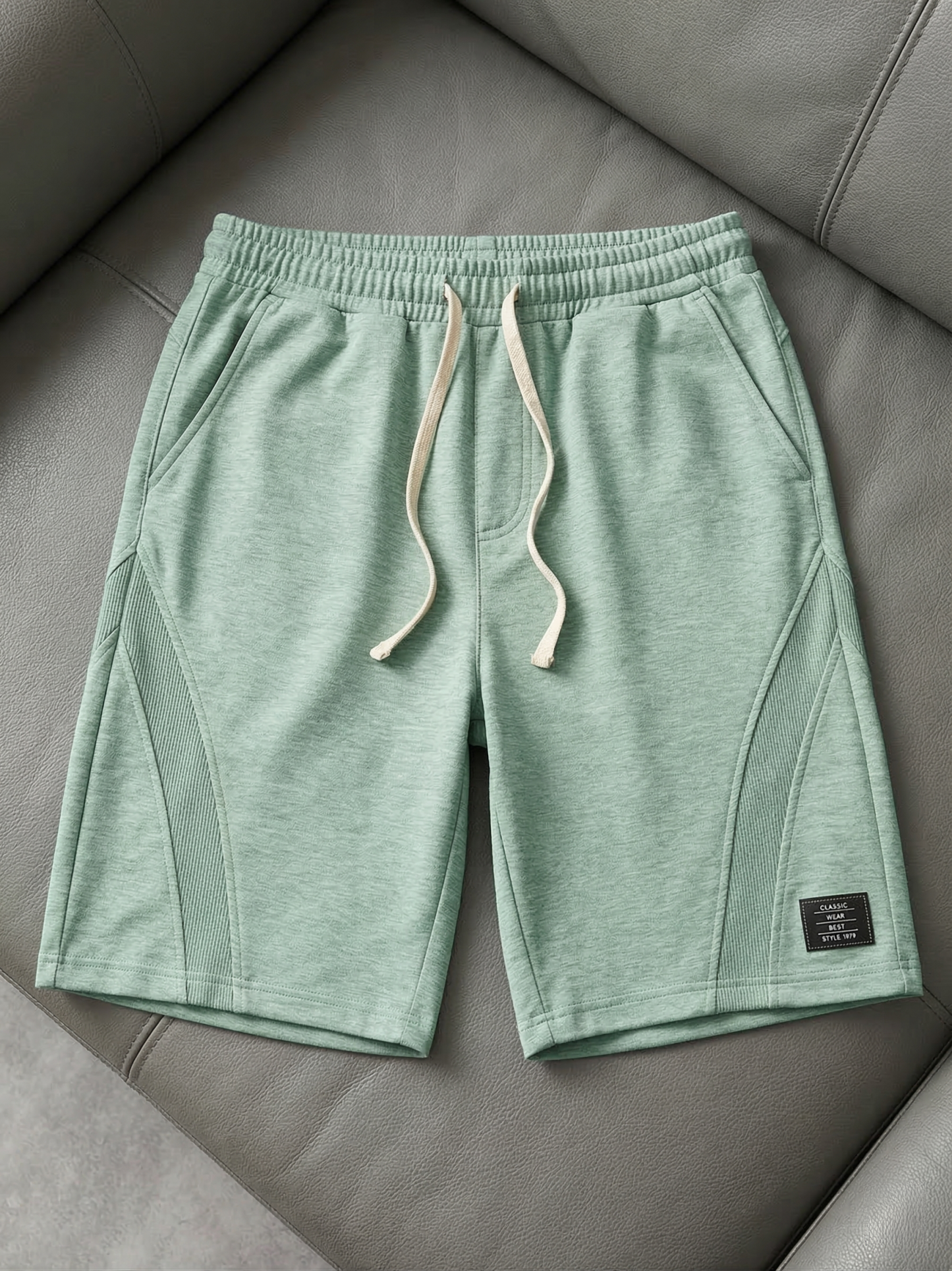 Men's Casual Deconstructed Shorts Embroidered Logo Multi-Pocket Design