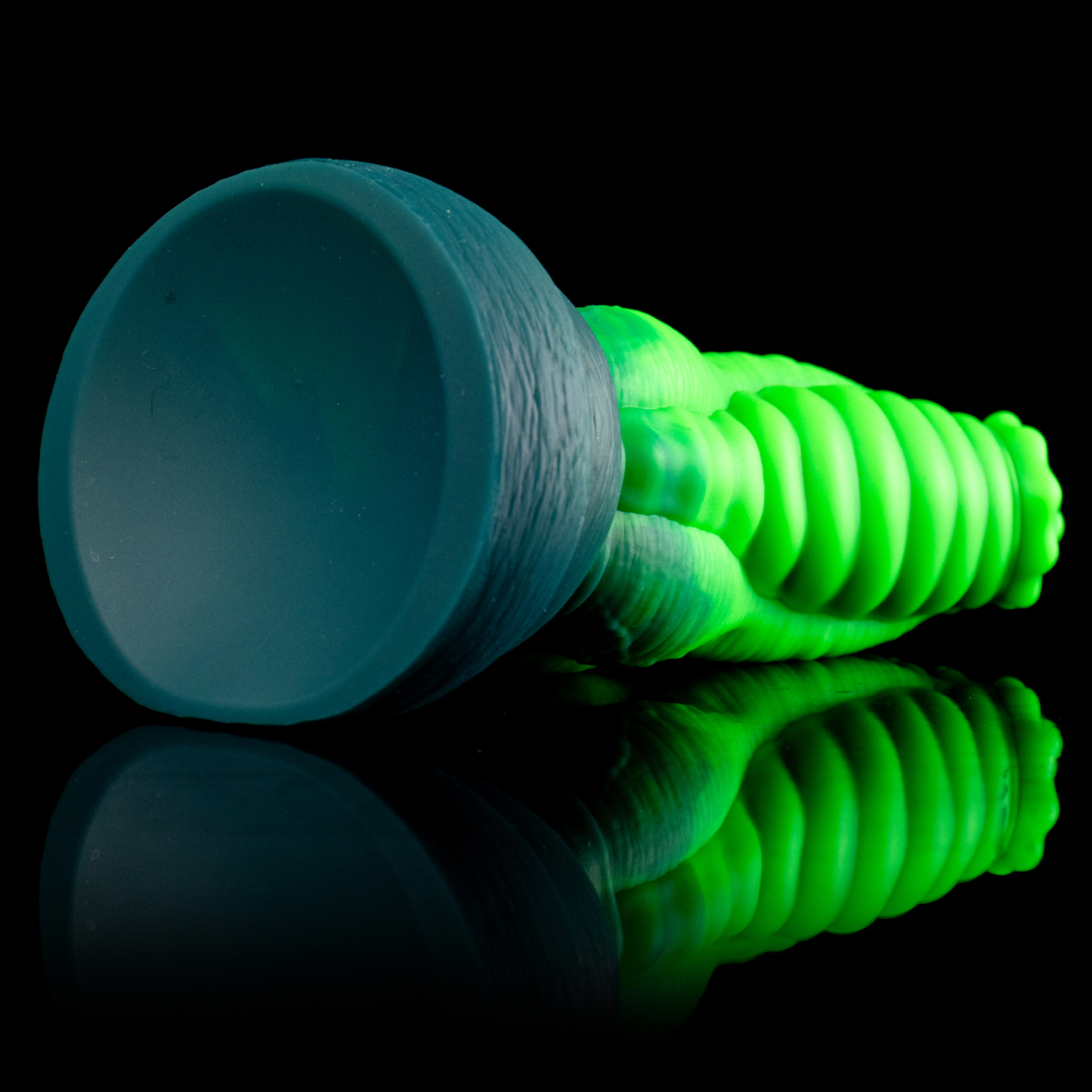 Star-Tide Steed - Segmented Spined Bioluminescent Alien Dildo | Korym