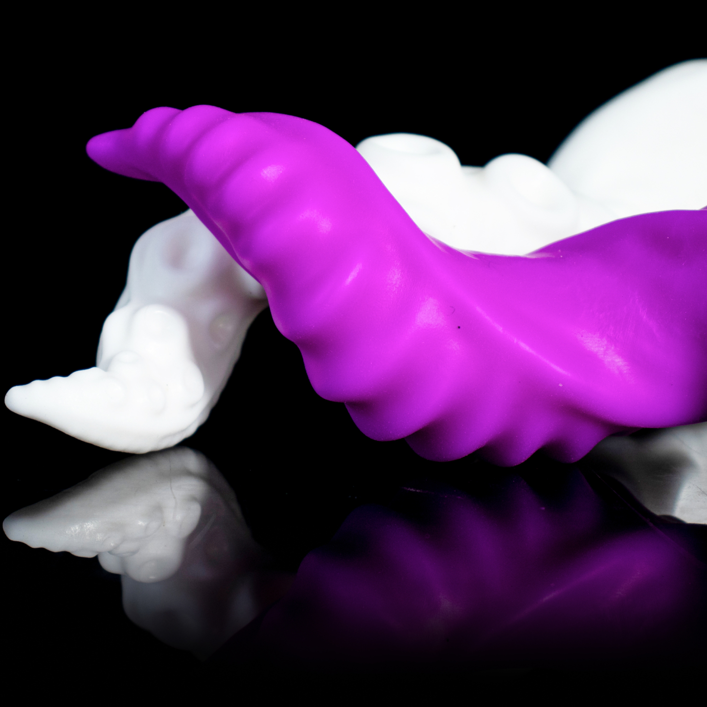Symbiotic Spiral | Detachable Intertwined Silicone Dildo for Solo & Partner Play