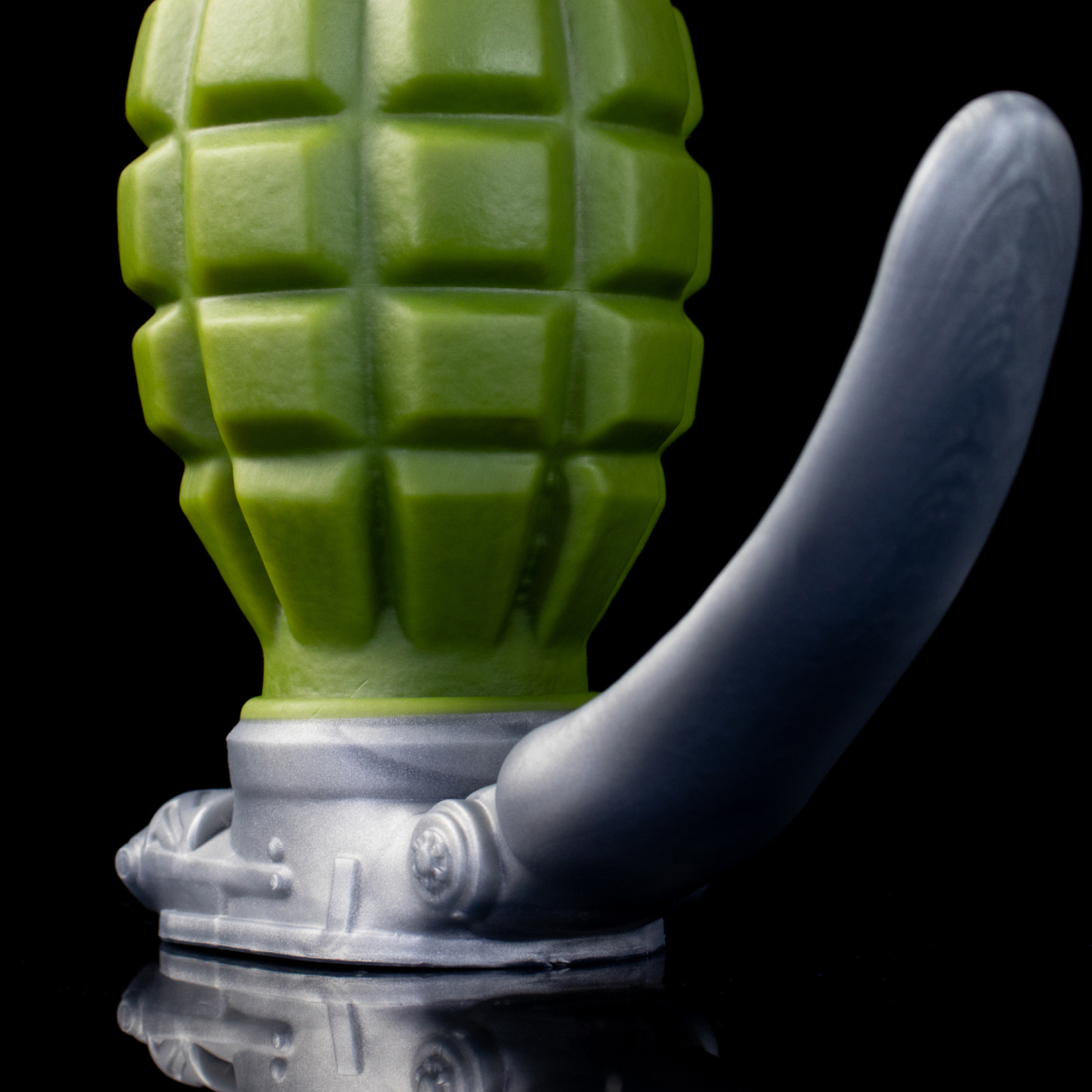 Wasteland Grenade Relic - Olive Armor Mechanical Fantasy Toy