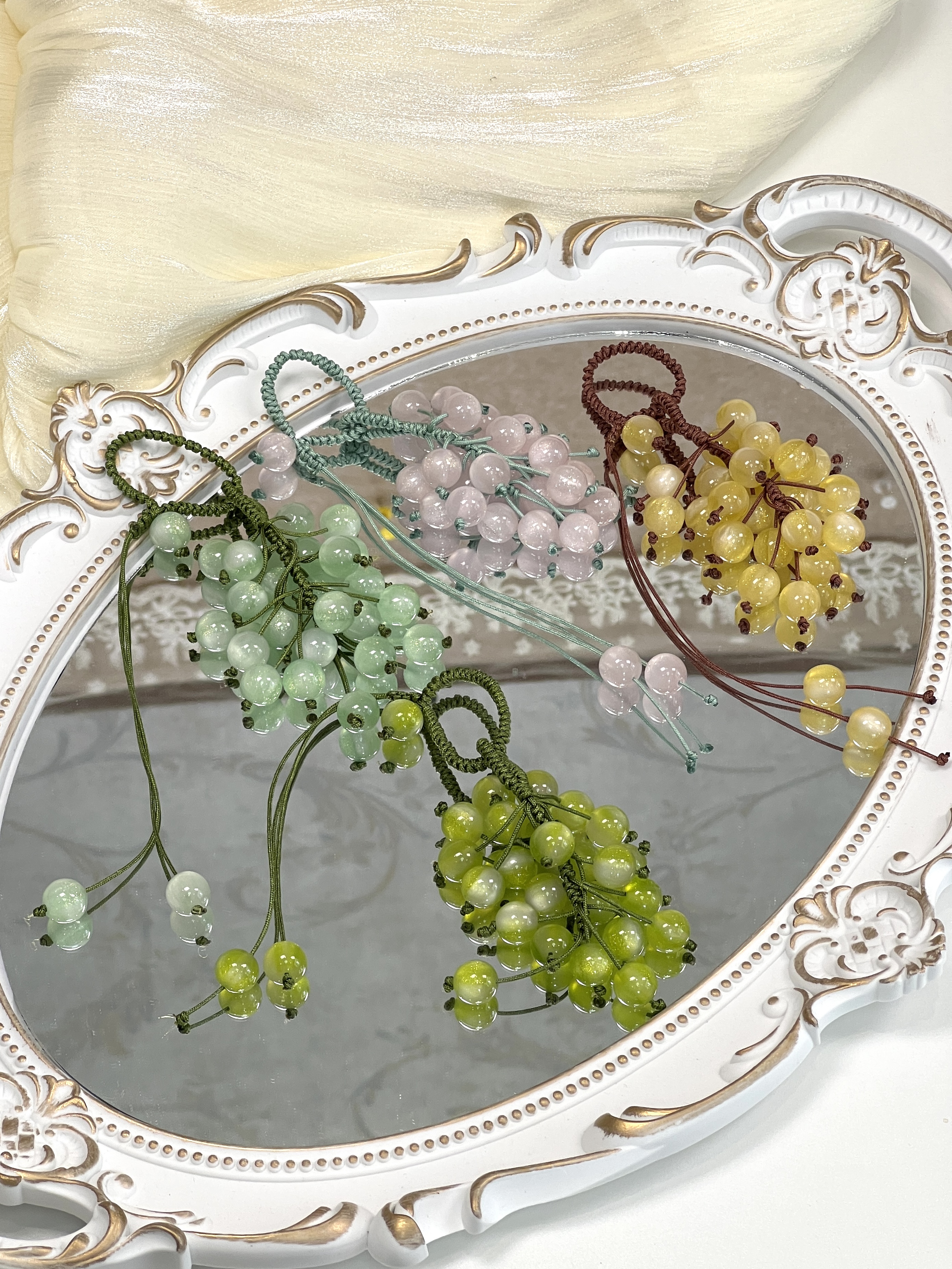 Aurora Grapes UV Color Changing Charm 10mm 