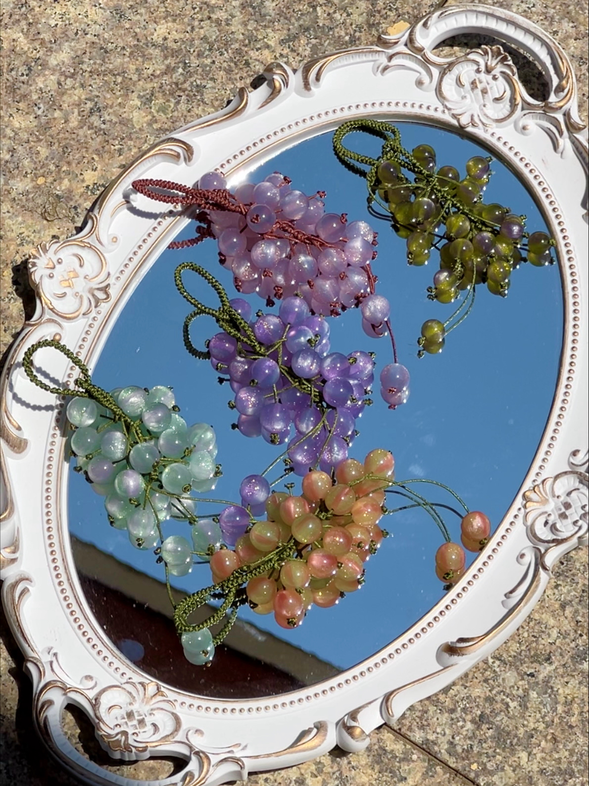 Aurora Grapes UV Color Changing Charm 12mm