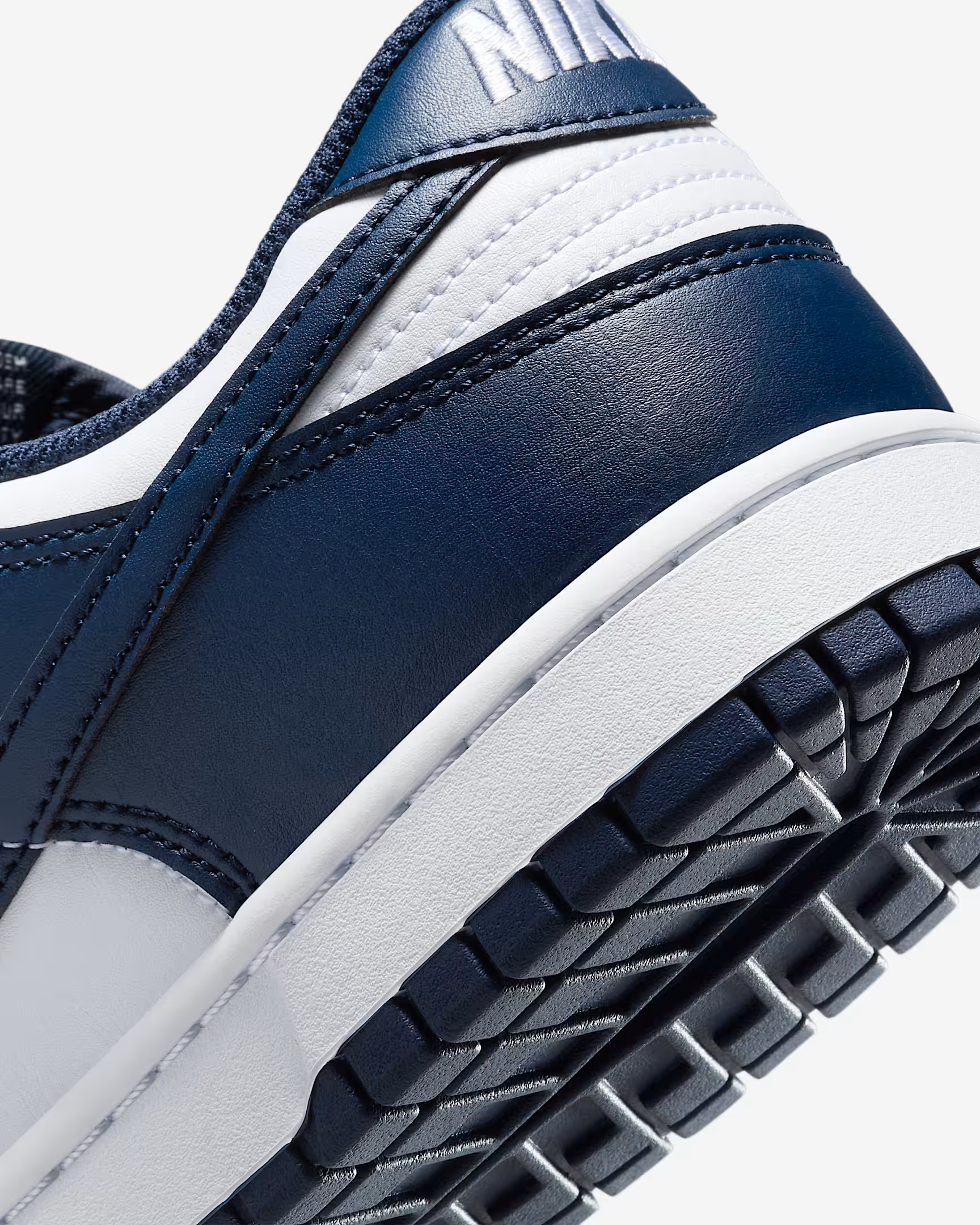 Nithtke Dunk Low Retro Fehér/Fehér/Midnight Navy