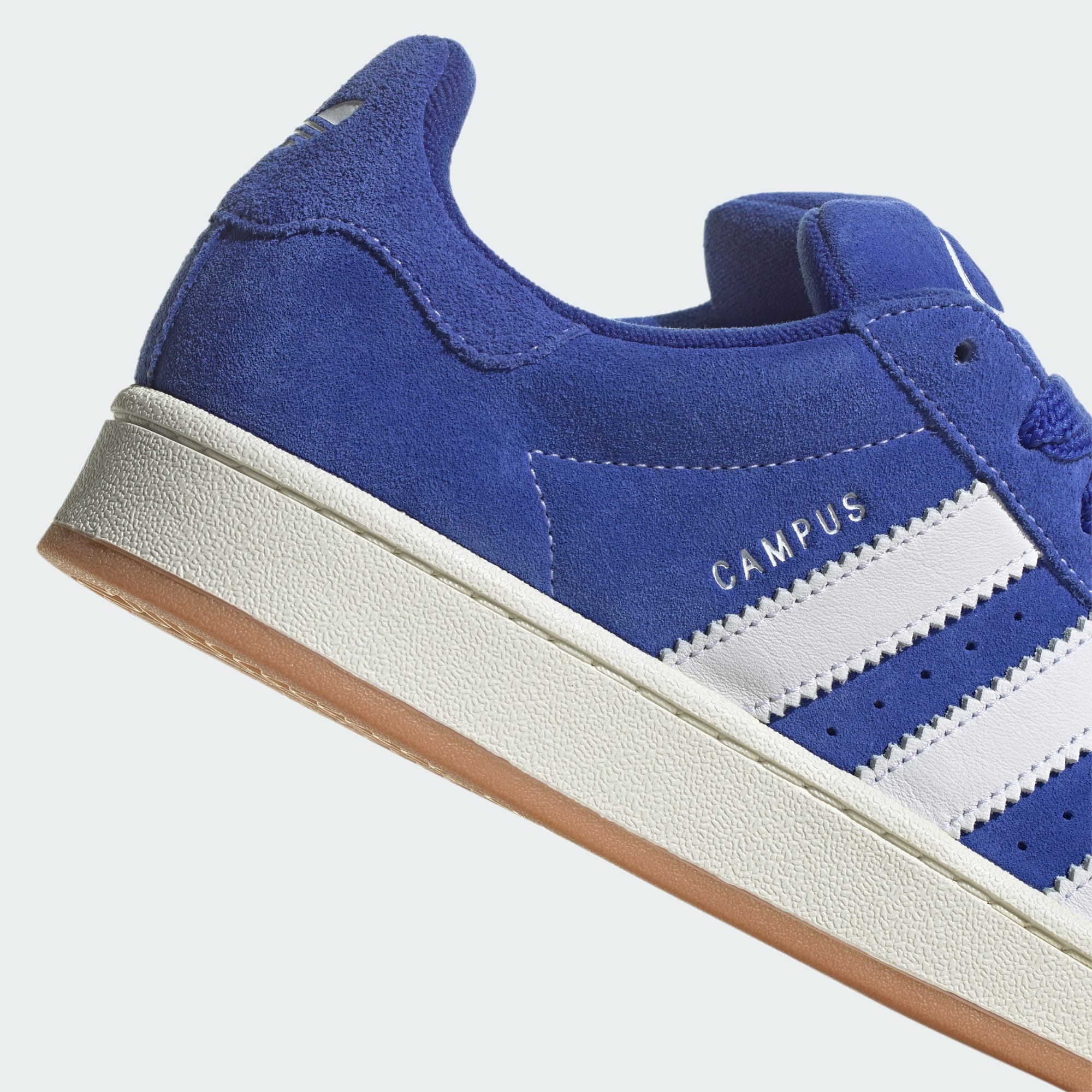 Adithtdas Camthtpus 00s Lucid Blue Cloud White