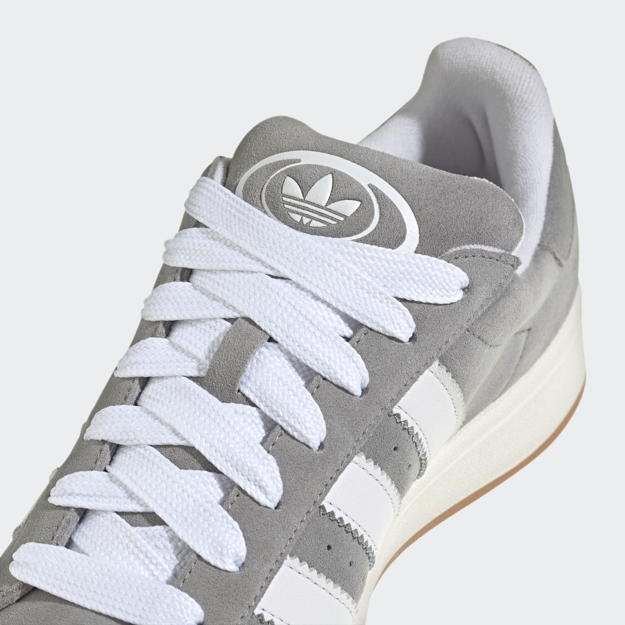 Adithtdas Camthtpus 00s Grey White