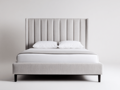 Lit double tapissé – tissu côtelé gris clair – design moderne avec tête de lit haute et coussins décoratifs