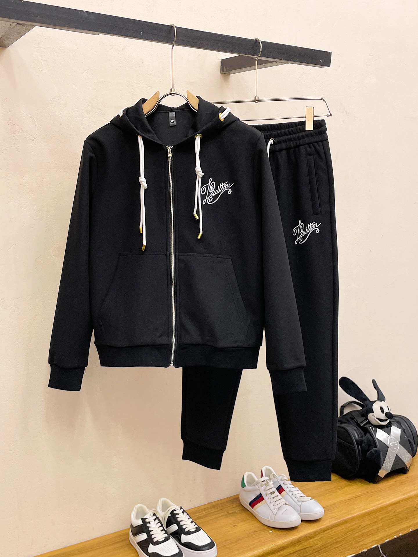 L New Arrival Hoodie & Jogger Set 0044