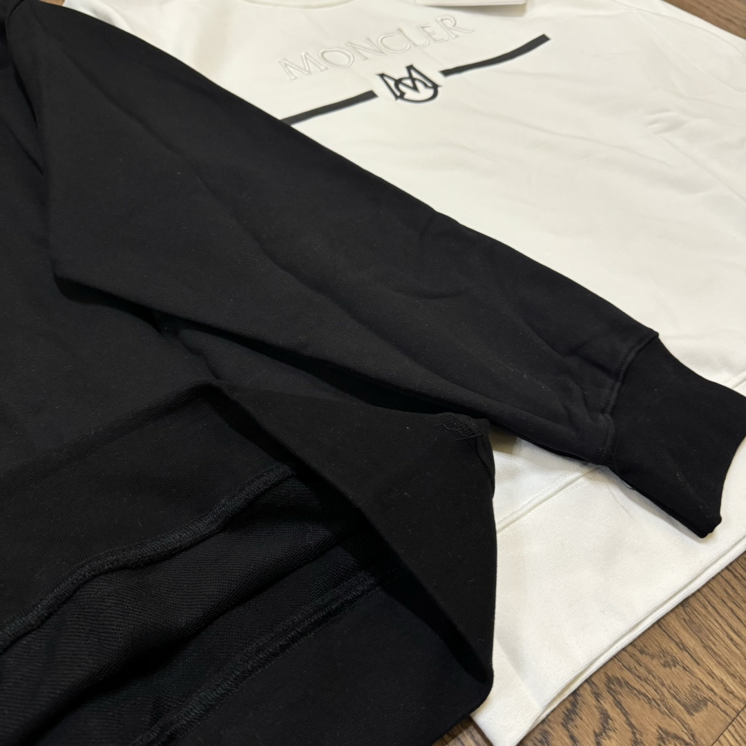 Mon Hoodie 010