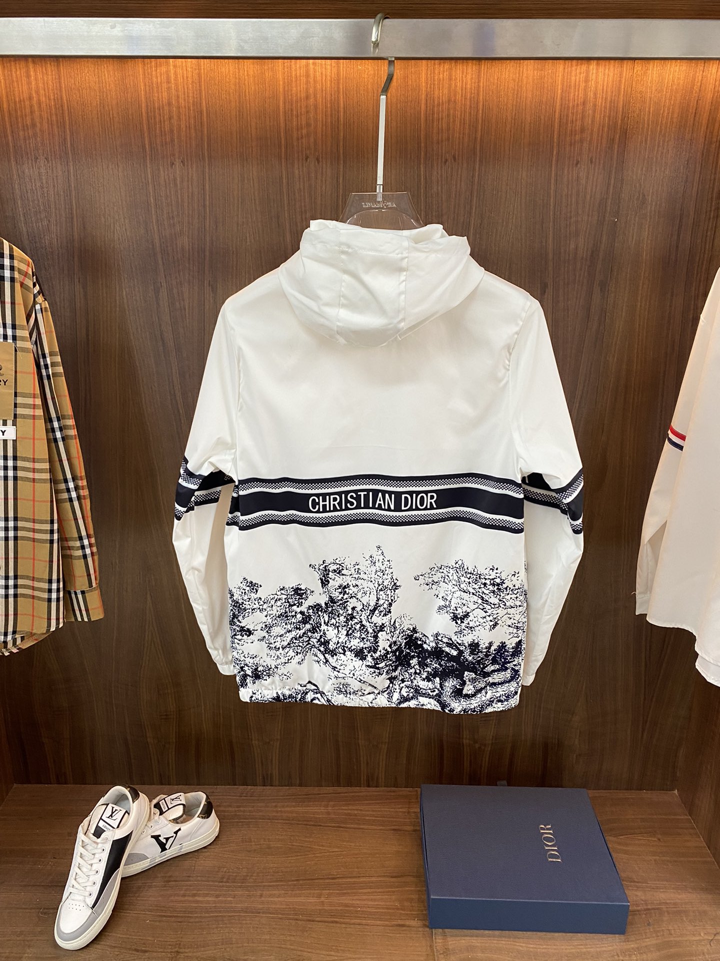 DO Jacket 0018