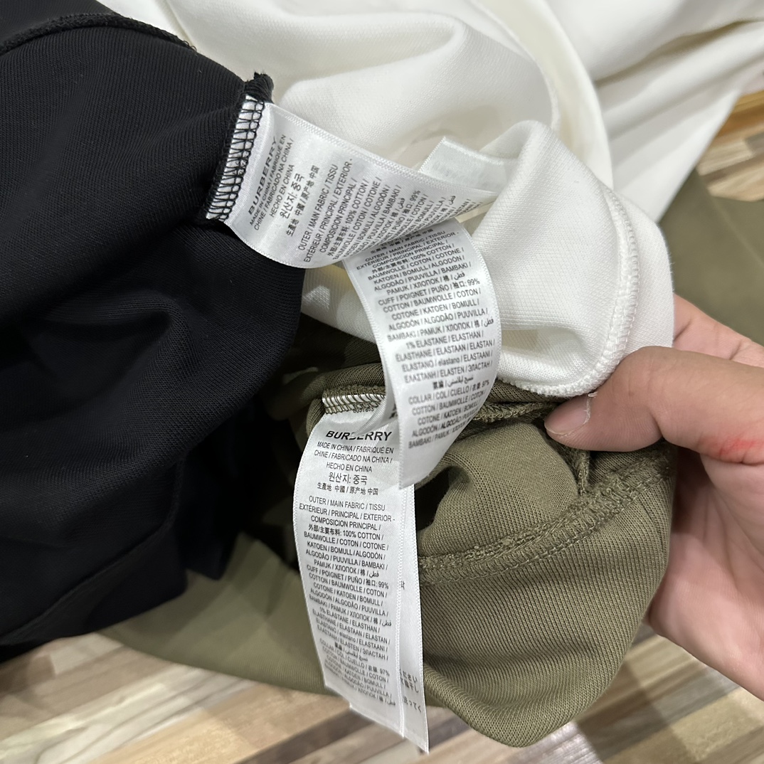 BB war horse sweatshirt with BB lettering embroidery on the chest man and women hoodies