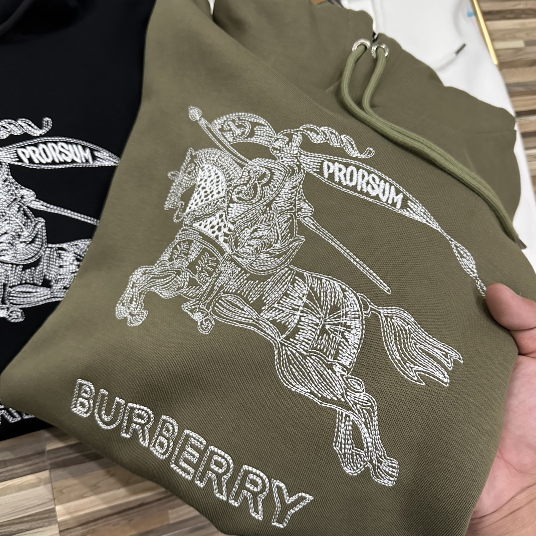 BB war horse sweatshirt with BB lettering embroidery on the chest man and women hoodies