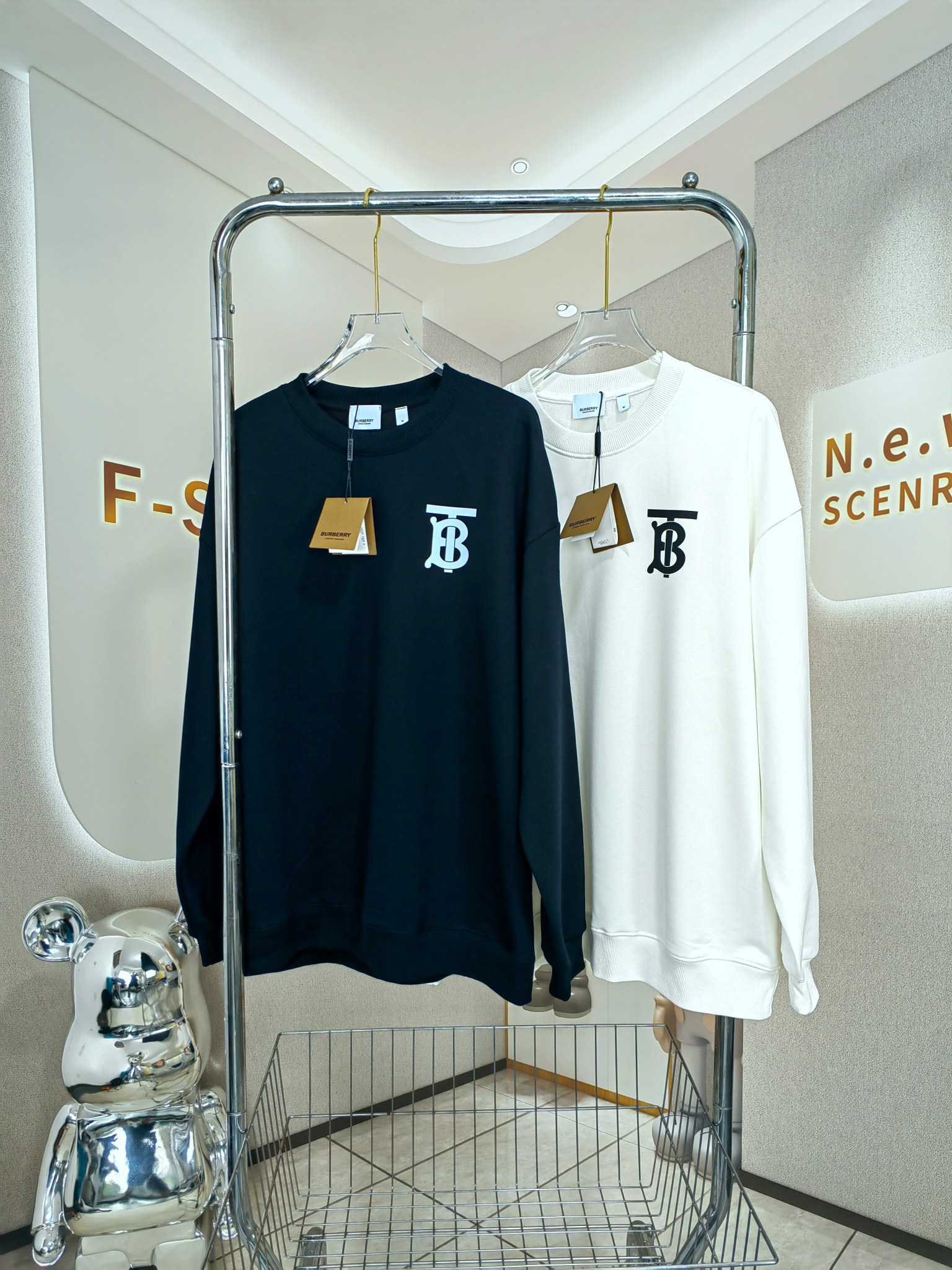 BB Classic TB rubber label LOGO round neck sweatshirt