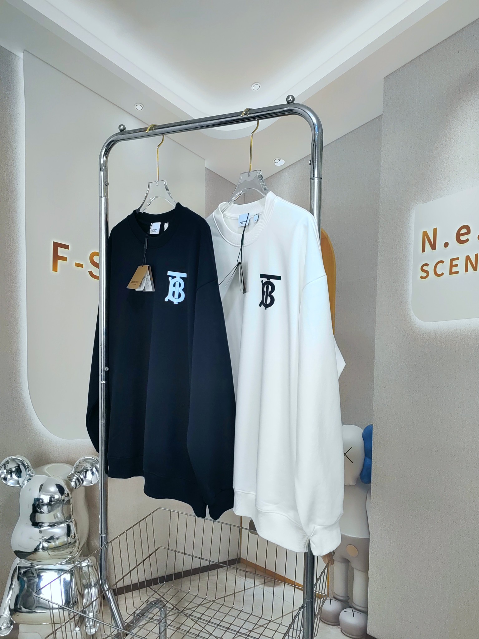 BB Classic TB rubber label LOGO round neck sweatshirt