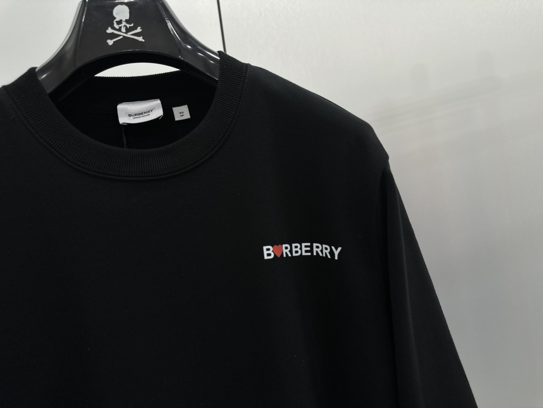 BB back love horse print sweatshirt