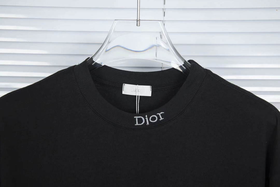 D Tshirt New 0004