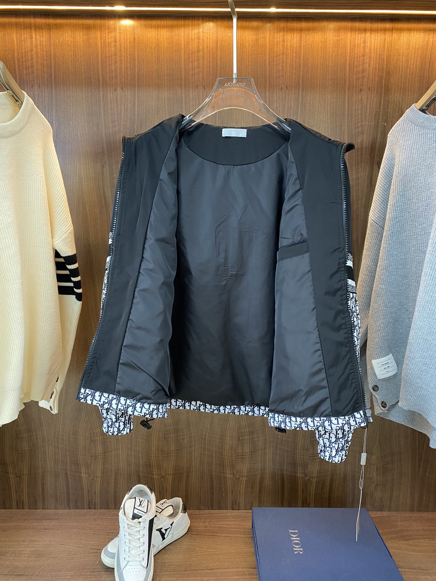DO Jacket 0011