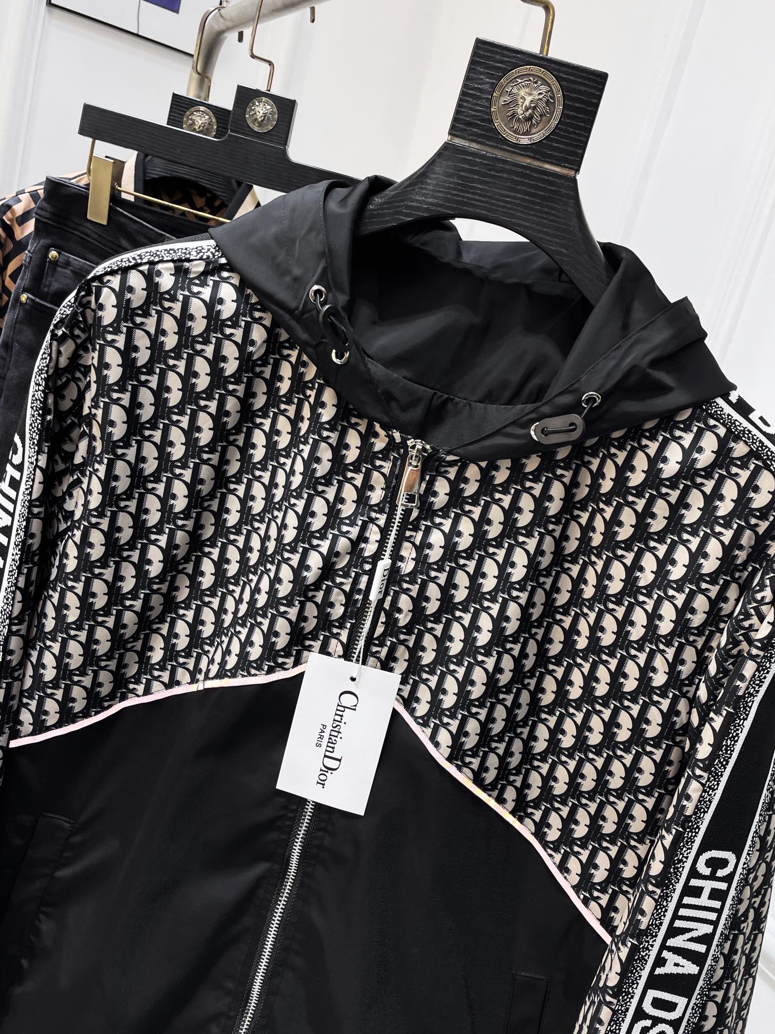 DO Jacket 0025