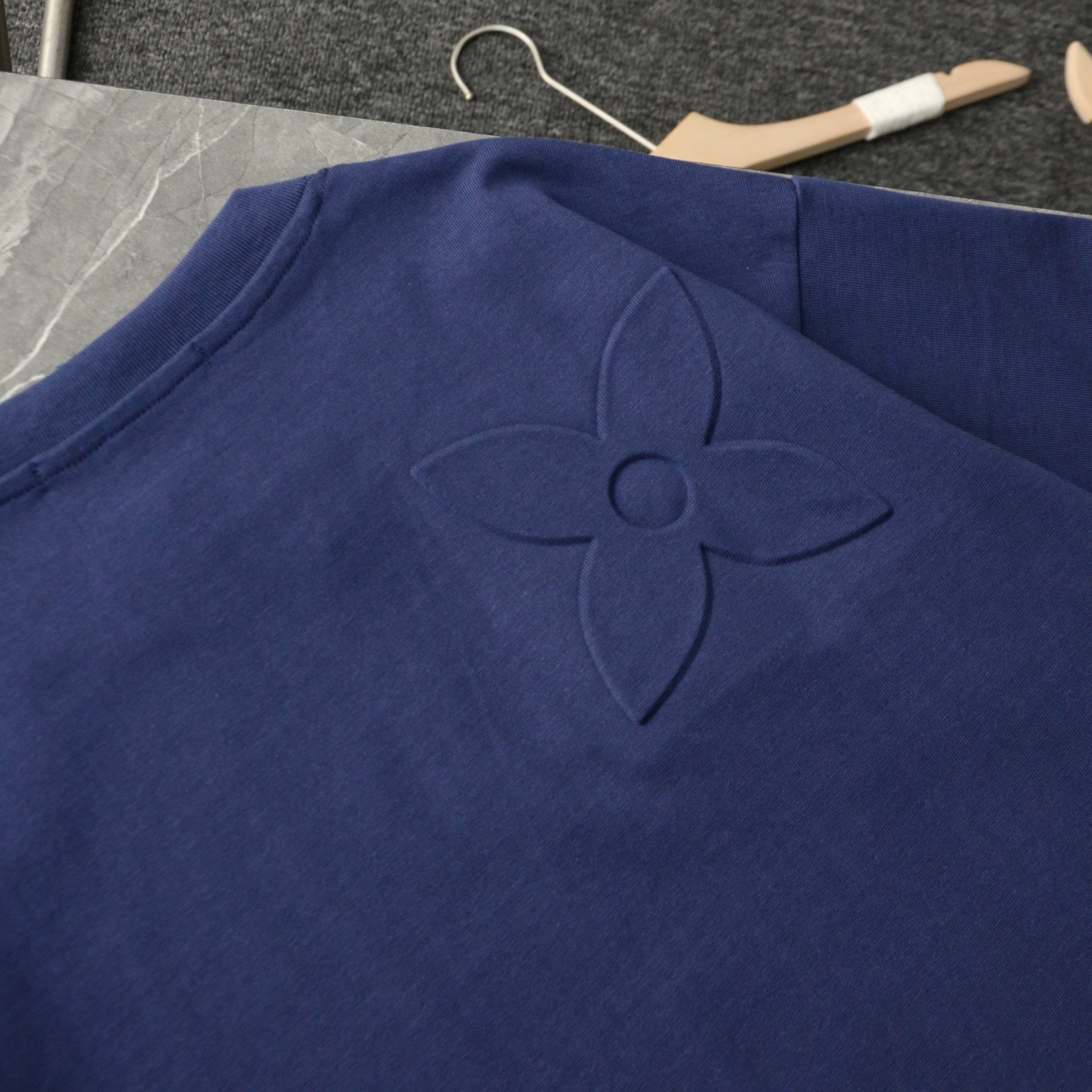 L T-shirt 011