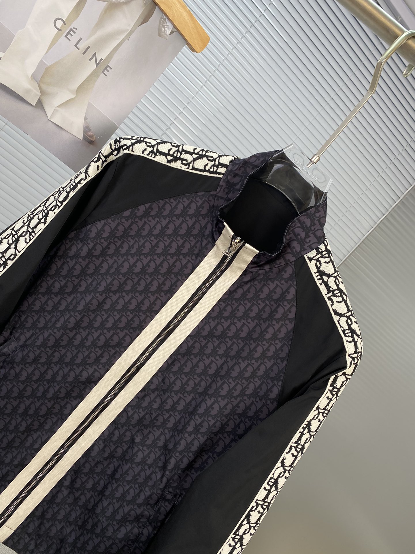 DO Jacket 0010