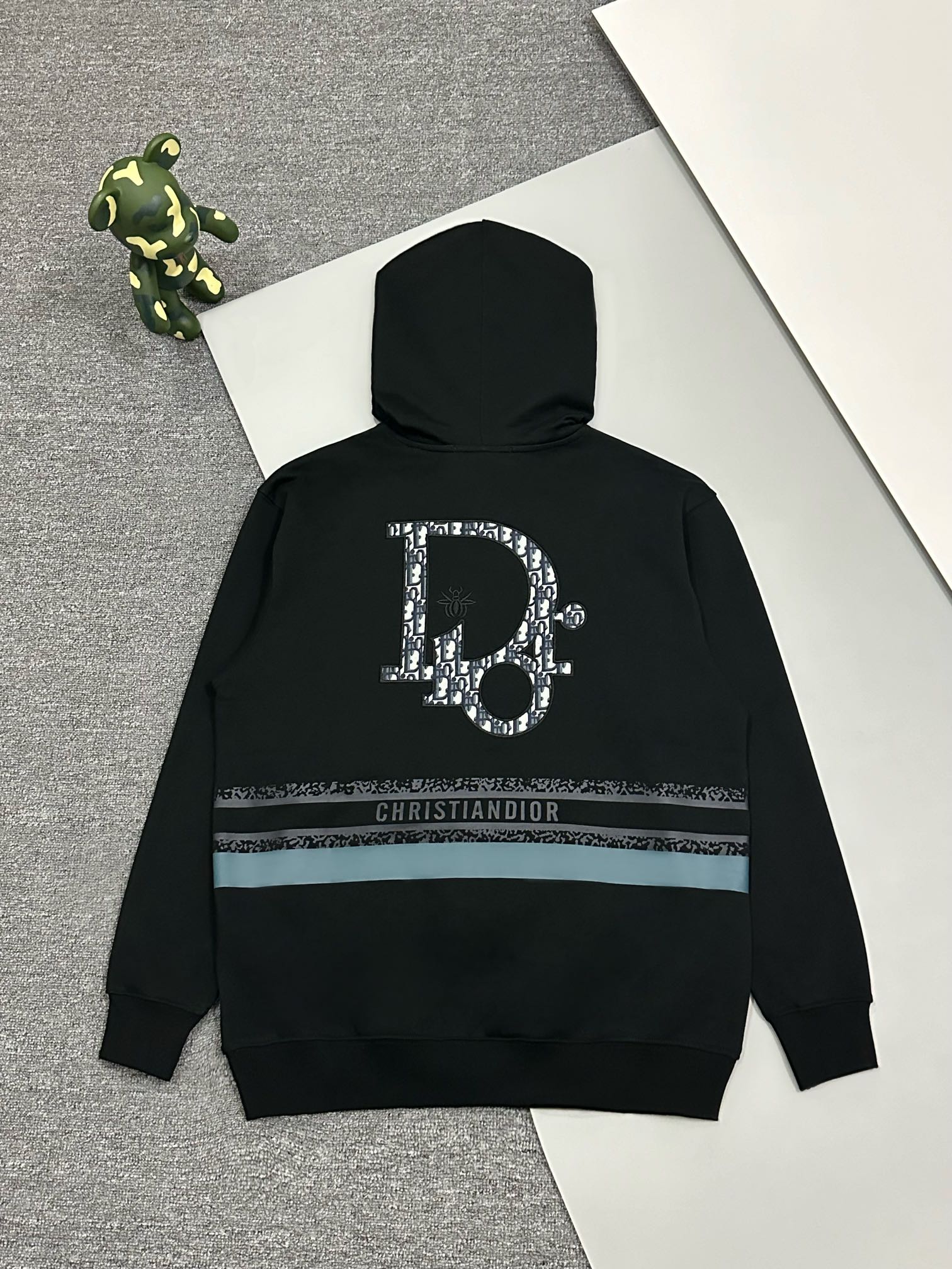 DO Hoodie 012