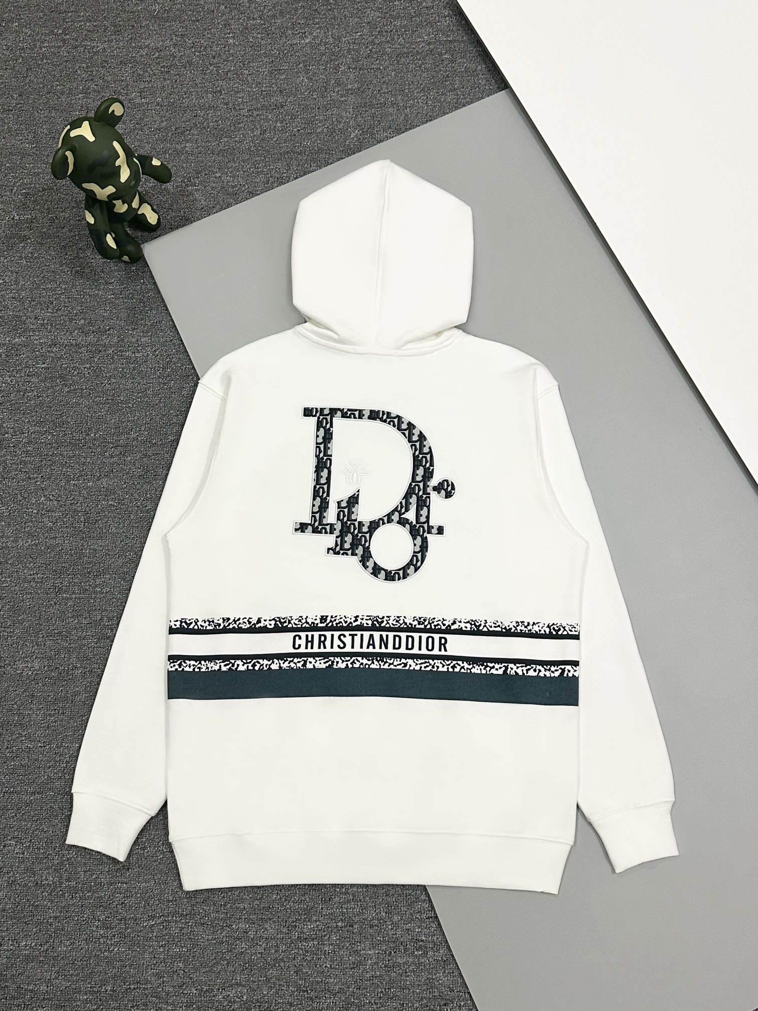 DO Hoodie 012