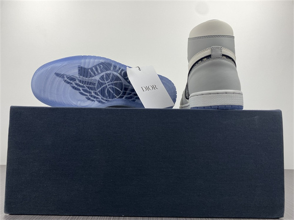 Di@r x Air Jordan 1 High CN8607-002