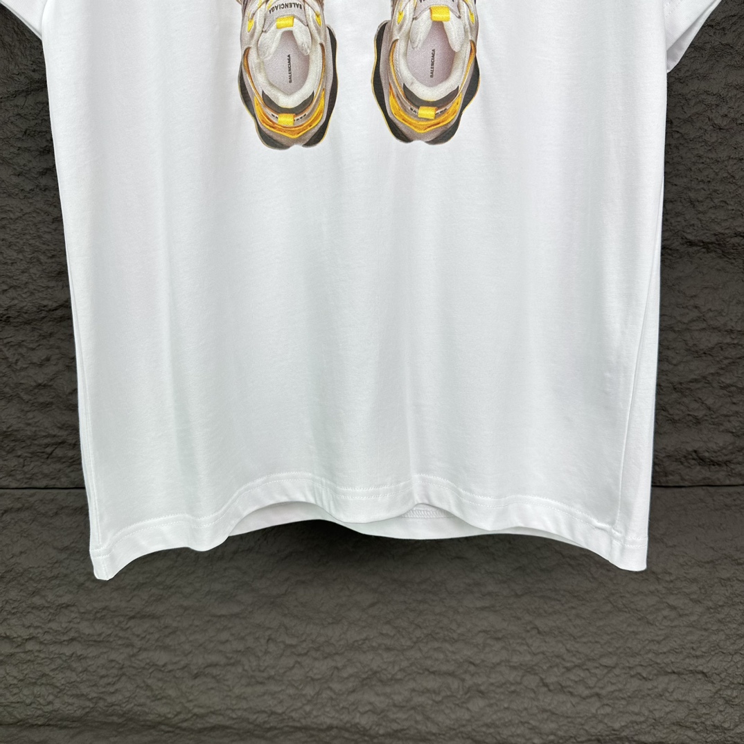 B T-shirt 0206