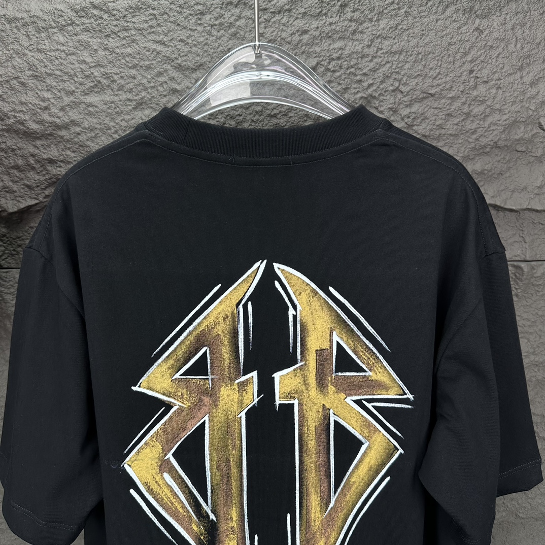 B T-shirt 0203