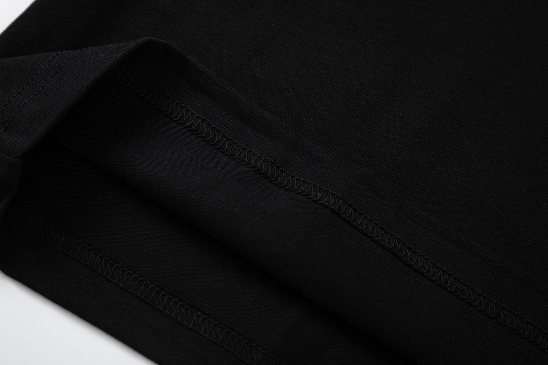 L T-shirt 004