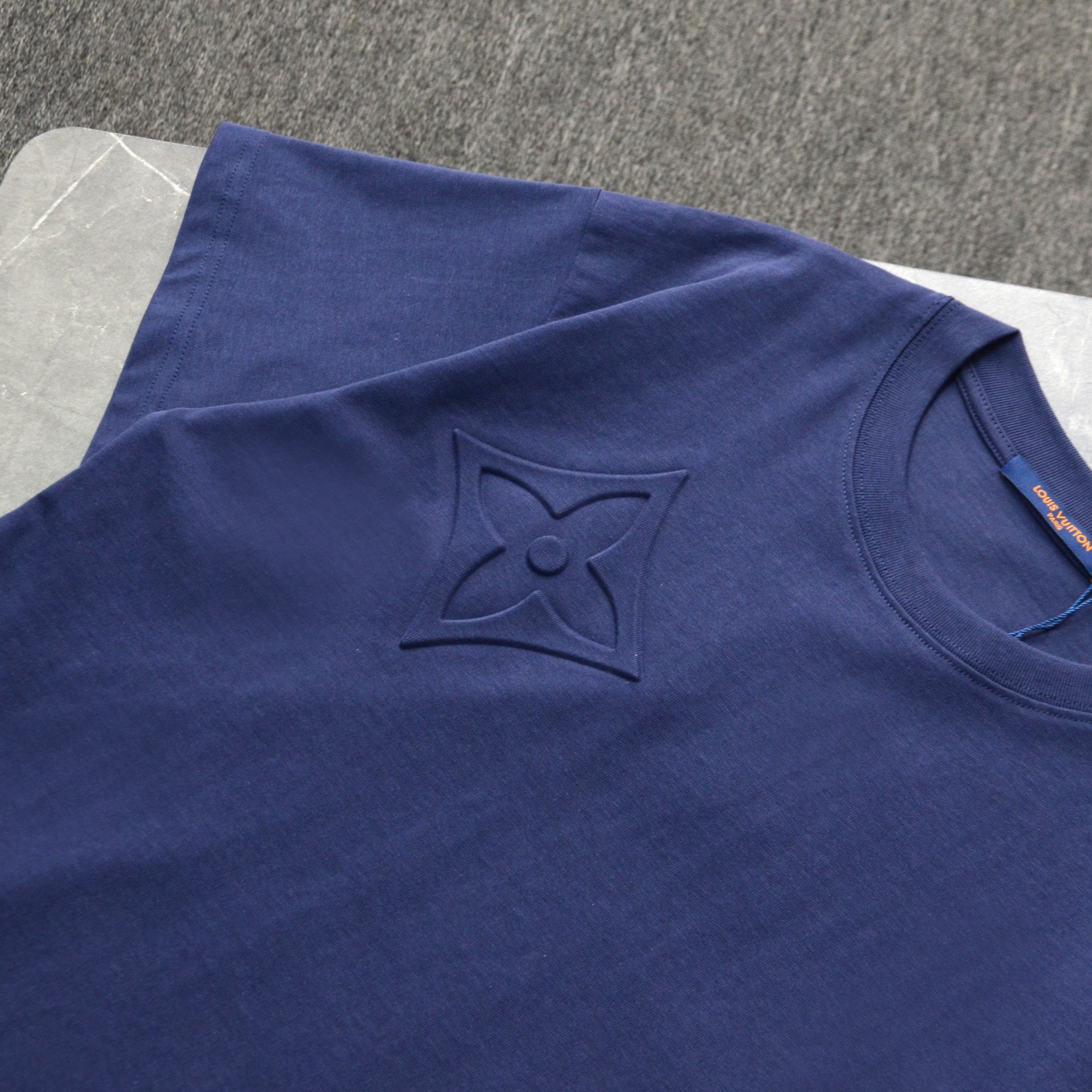 L T-shirt 011
