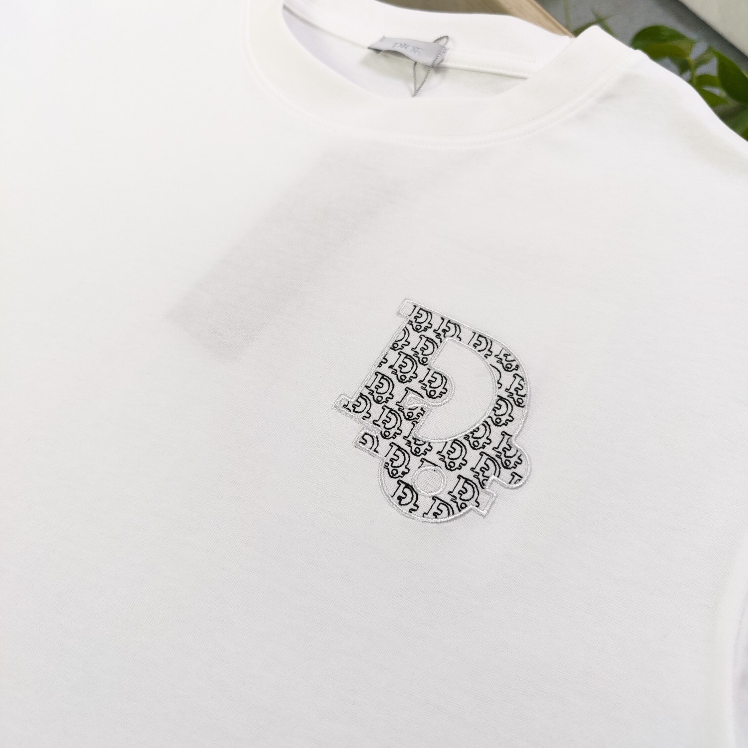 D Tshirt New 0051
