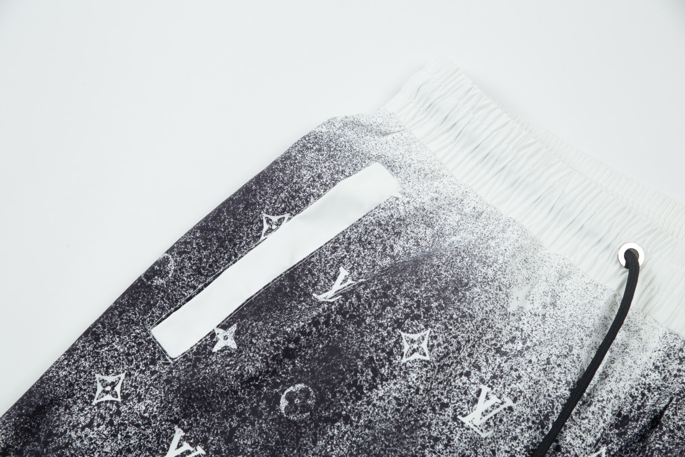 LV Shorts 0004