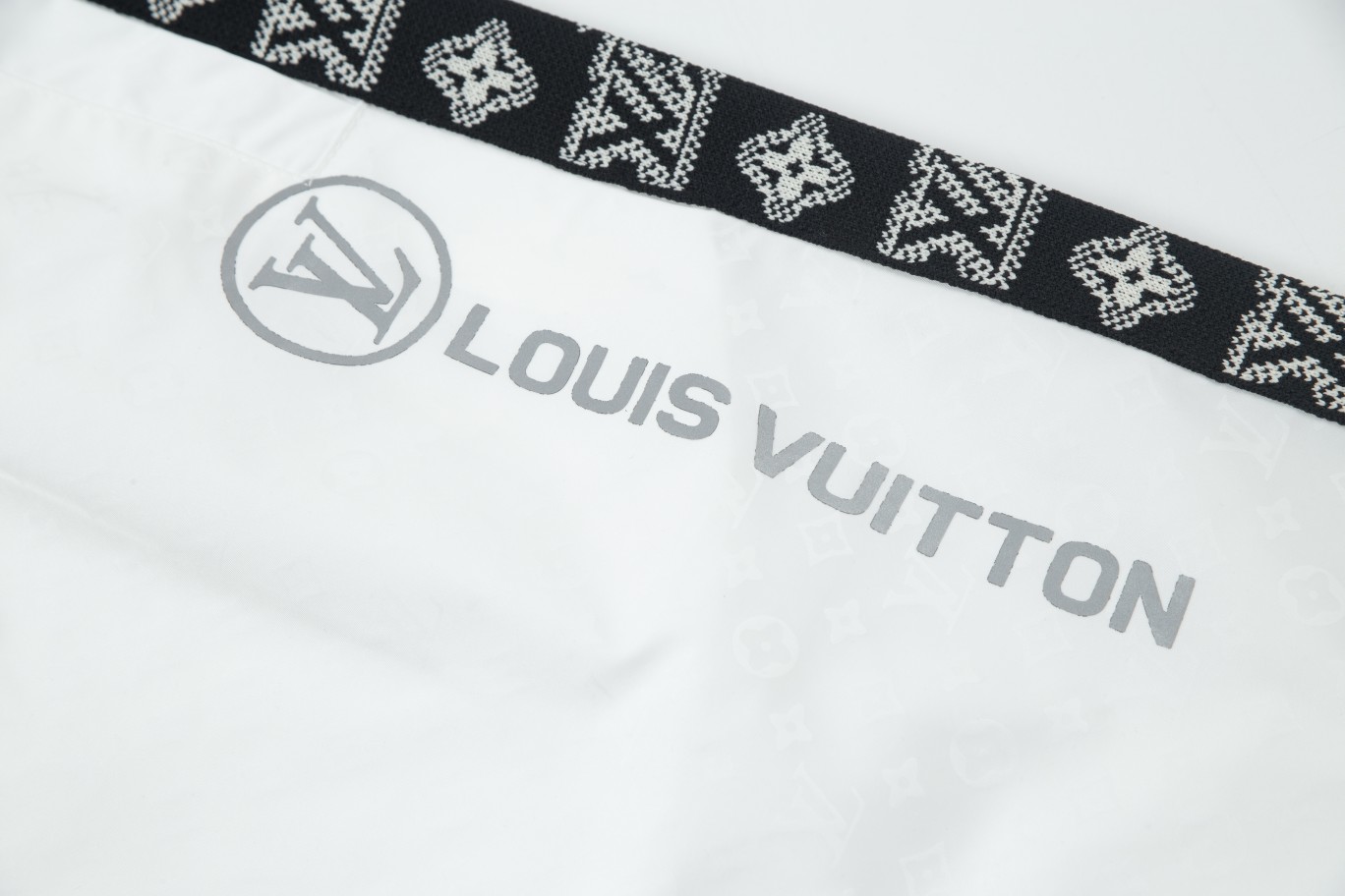 LV Shorts 0012