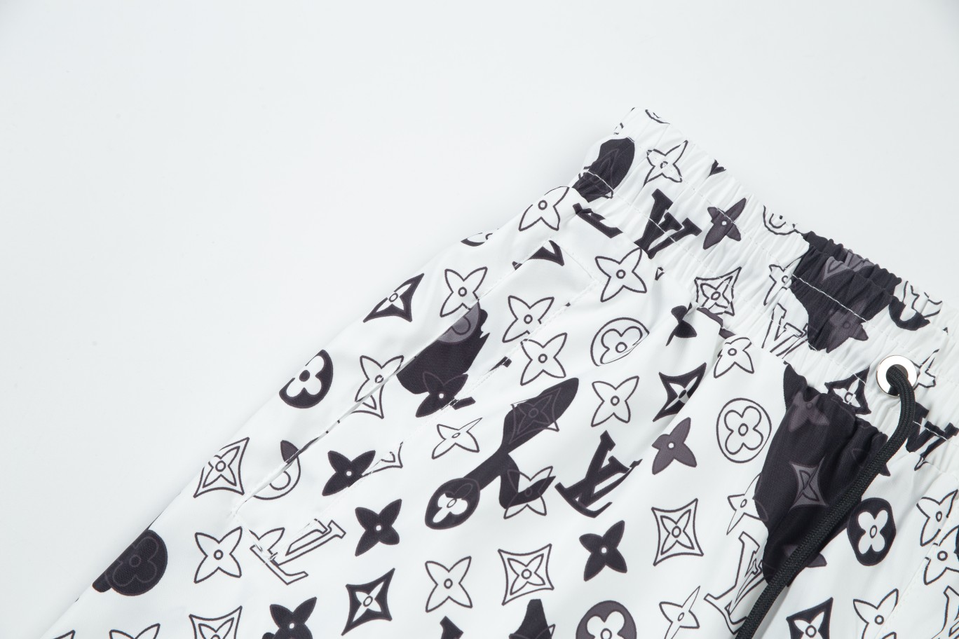 LV Shorts 0011