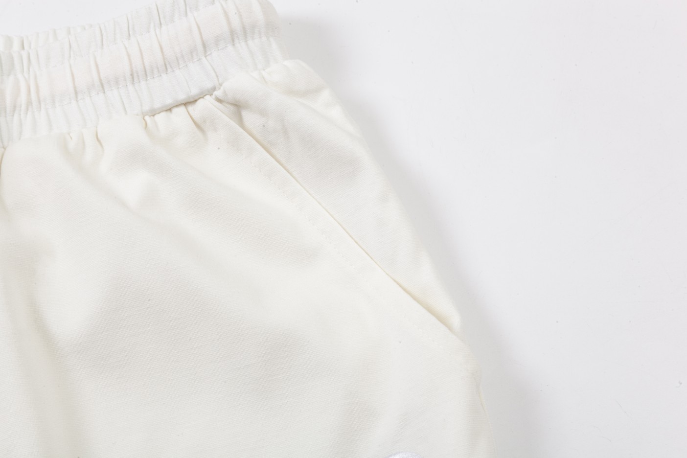 Mon New Arrival Short 0017