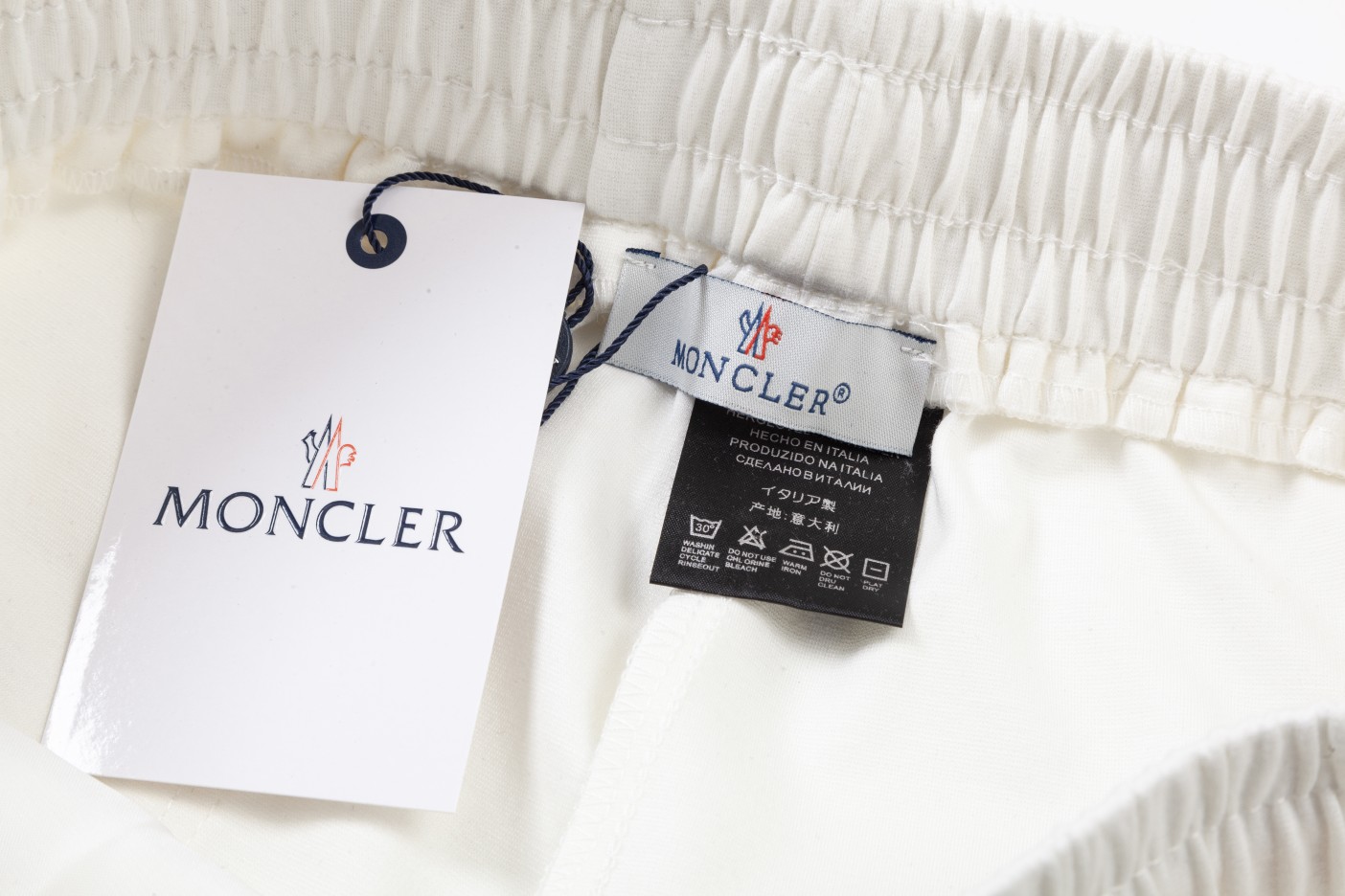 Mon New Arrival Short 0017