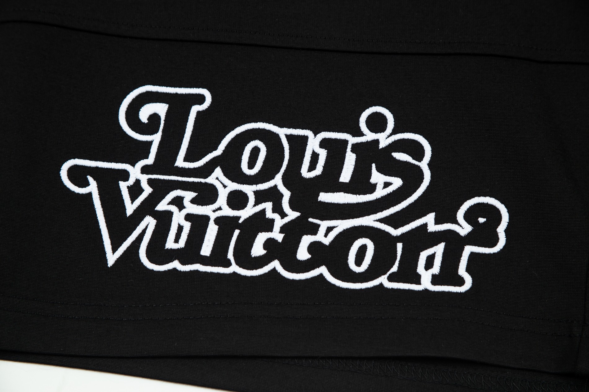 LV Shorts 0014